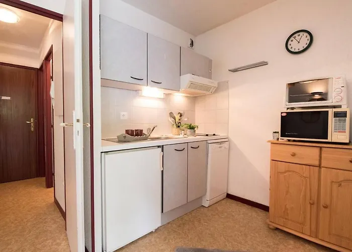 Ensoleillé à Saint-lary Pour 4 Personnes Avec Wifi - Fr-1-296-195 *